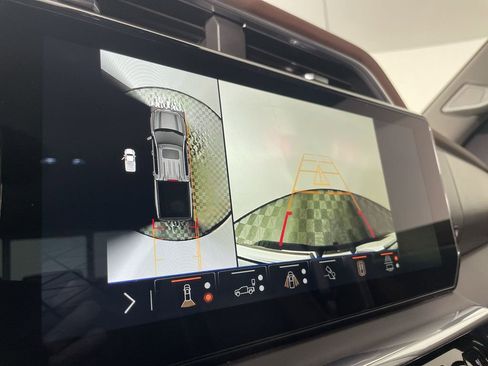 Used 2025 GMC Sierra 1500 Denali w/ Technology Package image 14