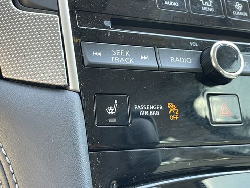 Used 2015 INFINITI Q50 Premium w/ Navigation Package image 24