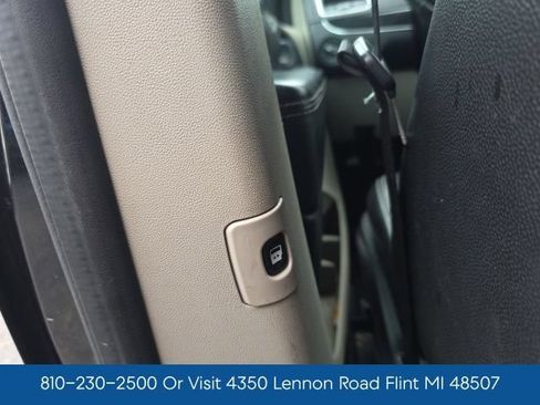 Used 2018 Dodge Grand Caravan SXT FWD image 14