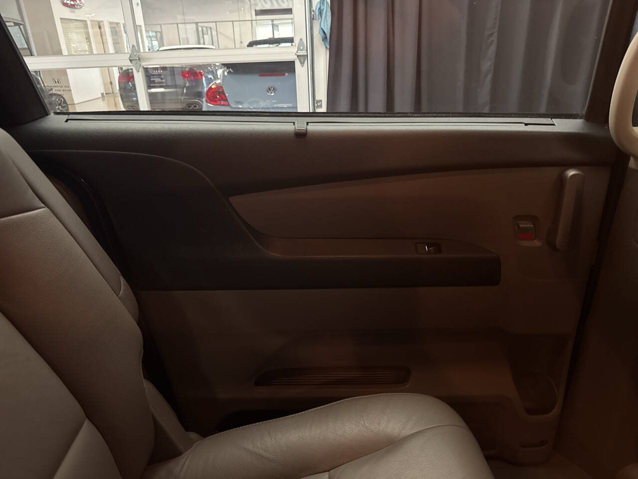 Used 2013 Honda Odyssey Touring Elite image 22