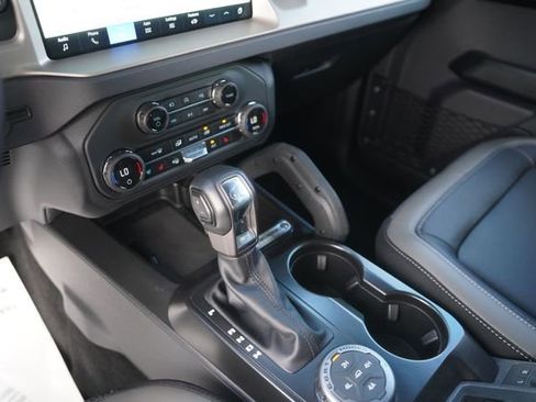 Used 2025 Ford Bronco Outer Banks w/ Sasquatch Package image 28