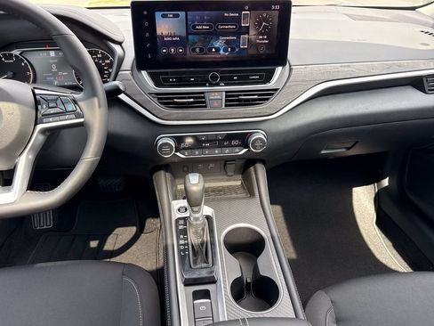 Certified 2025 Nissan Altima 2.5 SV w/ SV Premium Package FWD image 15