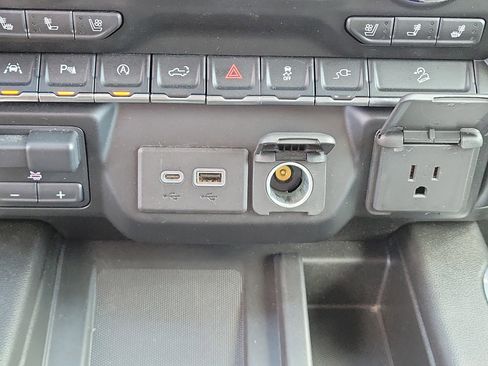 Used 2021 GMC Sierra 1500 AT4 w/ AT4 Premium Package image 29