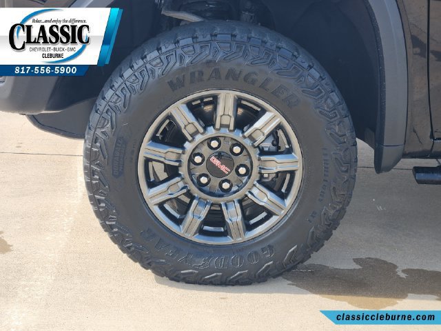 Used 2024 GMC Sierra 1500 AT4X AWD/4WD image 13