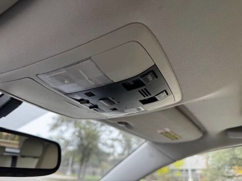 Used 2013 Lexus CT 200h image 44