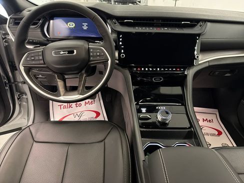 New 2026 Jeep Grand Cherokee L Limited AWD/4WD image 15