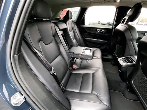 Used 2018 Volvo XC60 T6 Inscription w/ Convenience Package image 20