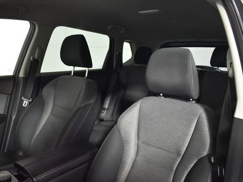 Certified 2022 Nissan Rogue SV image 10