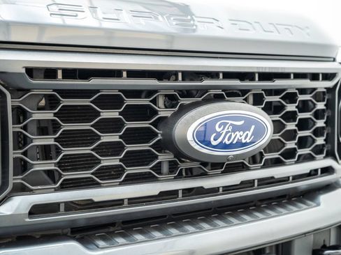 Certified 2023 Ford F250 Lariat w/ Sport Appearance Package AWD/4WD image 10
