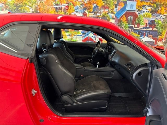 Used 2023 Dodge Challenger R/T w/ Plus Package RWD image 43