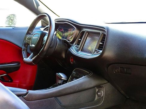 Used 2015 Dodge Challenger SRT Hellcat RWD image 45