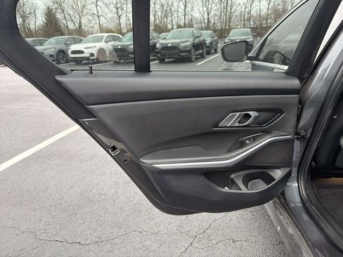 Used 2020 BMW 330i xDrive Sedan w/ Convenience Package image 21