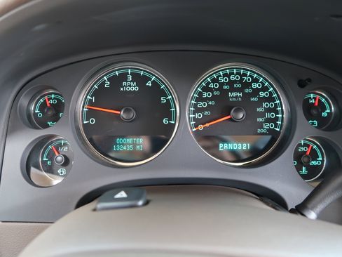 Used 2008 GMC Yukon XL SLE w/ Convenience Package image 17