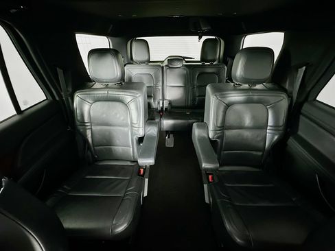 Used 2023 Lincoln Navigator Reserve AWD/4WD image 14