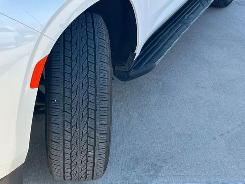 Used 2022 Chevrolet Tahoe LT w/ Luxury Package image 9