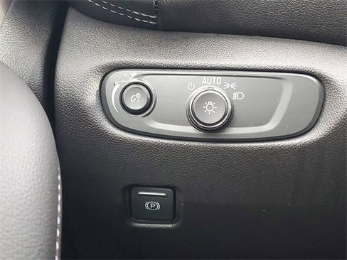 Certified 2023 Chevrolet Blazer LT w/ Convenience Package image 20