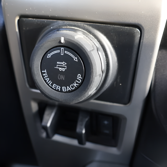 Used 2019 Ford F150 Lariat w/ Equipment Group 502A Luxury AWD/4WD image 24