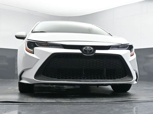 Used 2021 Toyota Corolla LE image 34