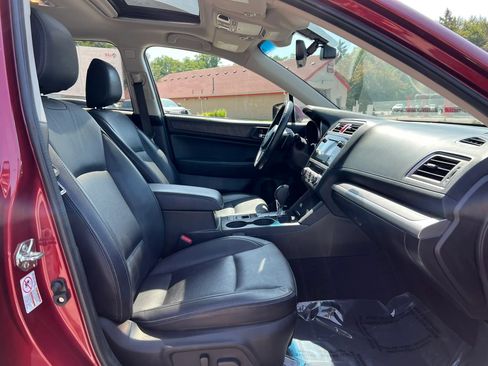Used 2017 Subaru Outback 2.5i Limited AWD/4WD image 16