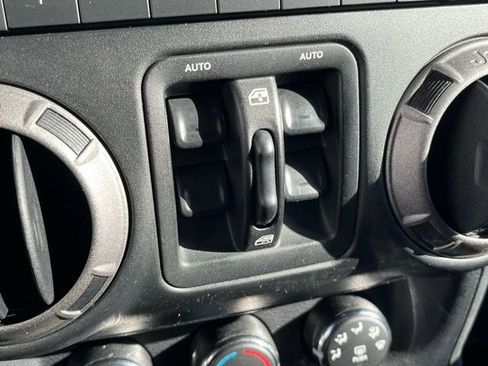 Used 2015 Jeep Wrangler Unlimited Sport w/ Quick Order Package 24S image 18
