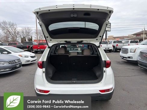 Used 2018 Kia Sportage LX image 29