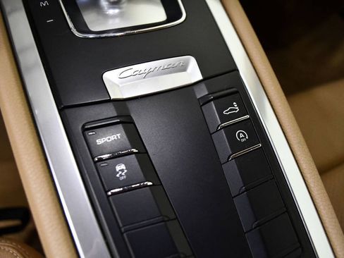 Used 2015 Porsche Cayman image 18