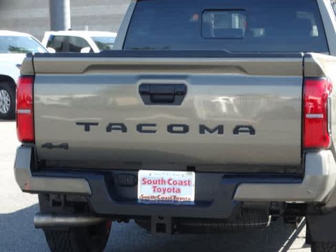 Used 2024 Toyota Tacoma TRD Off-Road image 14