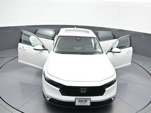 Certified 2024 Honda Accord EX image 46