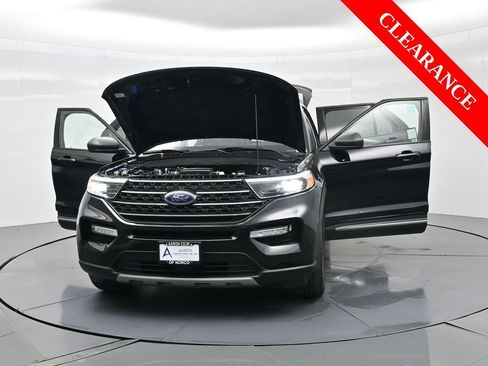 Used 2022 Ford Explorer XLT w/ Equipment Group 202A image 40