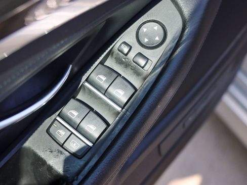 Used 2011 BMW 535i Sedan RWD image 13