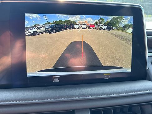 Used 2024 Chevrolet Tahoe LT AWD/4WD image 23