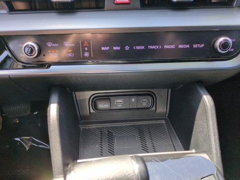 Certified 2023 Kia Sportage EX FWD image 21