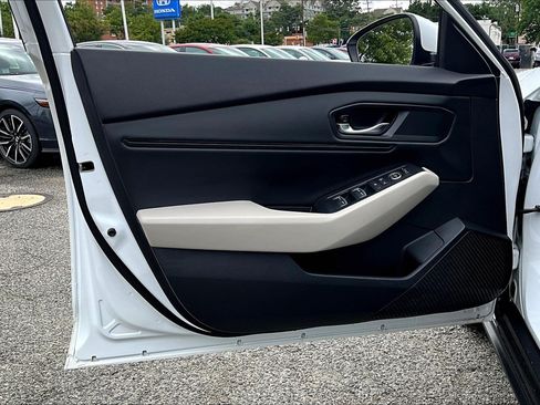Used 2023 Honda Accord EX image 18