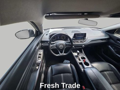 Used 2024 Nissan Altima 2.5 SR FWD image 10