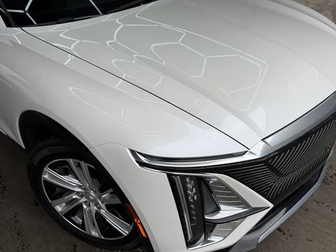 Used 2024 Cadillac Lyriq Tech RWD image 37