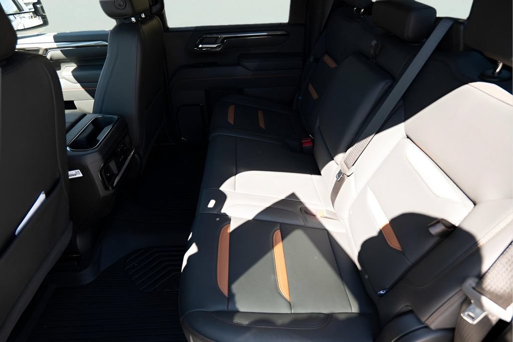 New 2026 GMC Sierra 2500 AT4 w/ AT4 Premium Plus Package AWD/4WD image 23