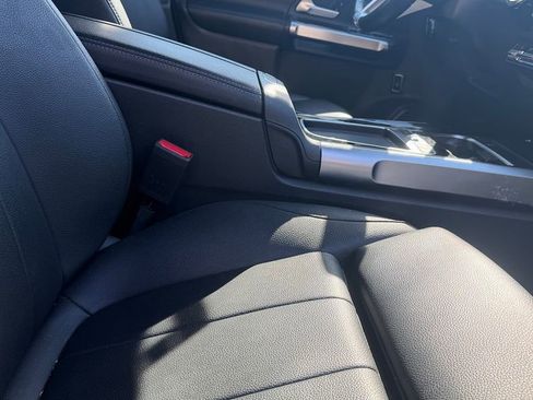 Used 2024 Mercedes-Benz GLB 250 image 24