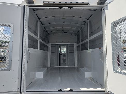 Used 2018 GMC Savana 3500 w/ Power Convenience Package RWD image 18
