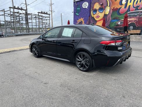 Used 2025 Toyota Corolla SE FWD image 3
