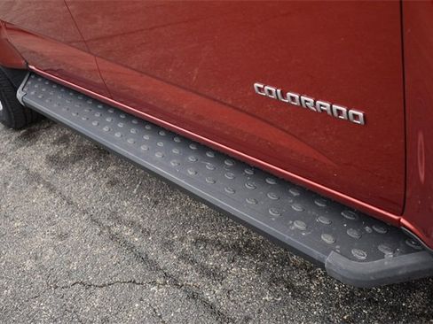 Used 2016 Chevrolet Colorado LT w/ LT Convenience Package image 12