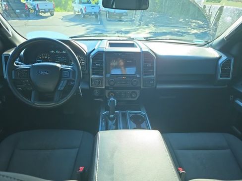 Used 2018 Ford F150 XLT w/ Equipment Group 302A Luxury AWD/4WD image 19