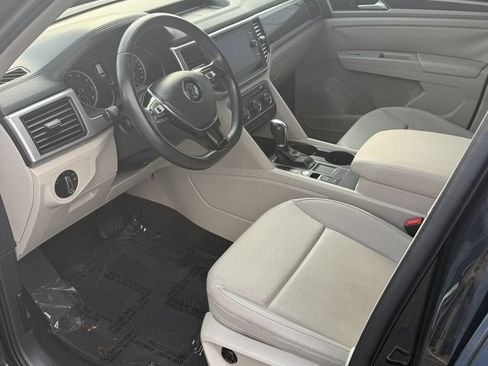 Used 2019 Volkswagen Atlas SE w/ Towing Package FWD image 20