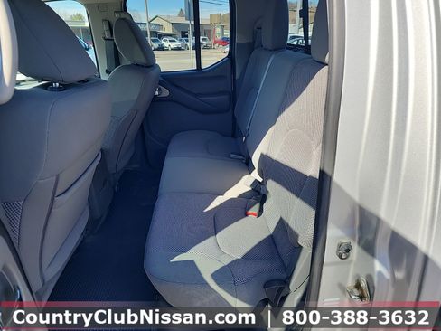 Used 2018 Nissan Frontier SV image 23