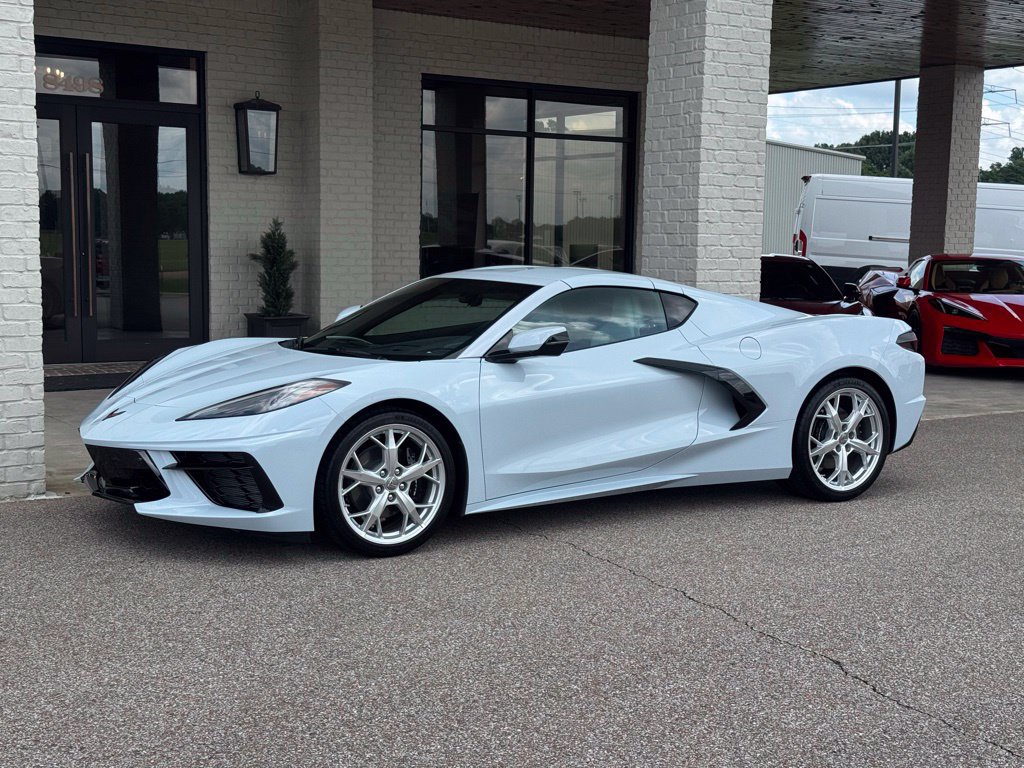 Used 2022 Chevrolet Corvette Stingray Preferred Cpe w/ Battery Protection Package RWD image 4
