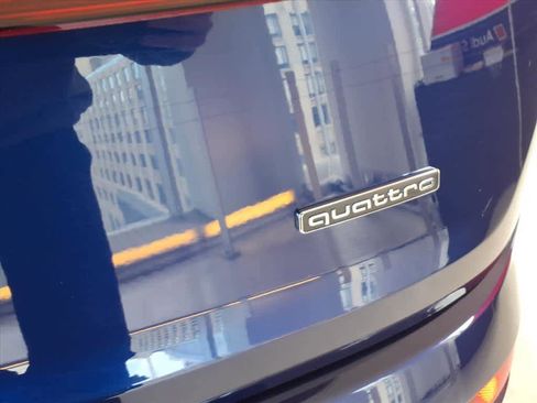 Used 2023 Audi Q7 2.0T Premium w/ Convenience Package image 18