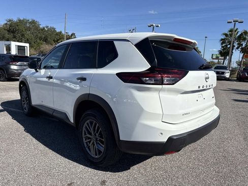 Certified 2024 Nissan Rogue S image 6