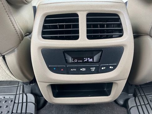 Used 2016 Honda Pilot EX-L image 41