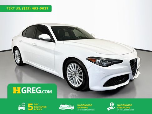 Used 2022 Alfa Romeo Giulia Sprint RWD image 1
