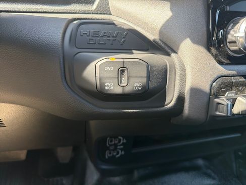 New 2026 RAM 3500 Big Horn AWD/4WD image 22