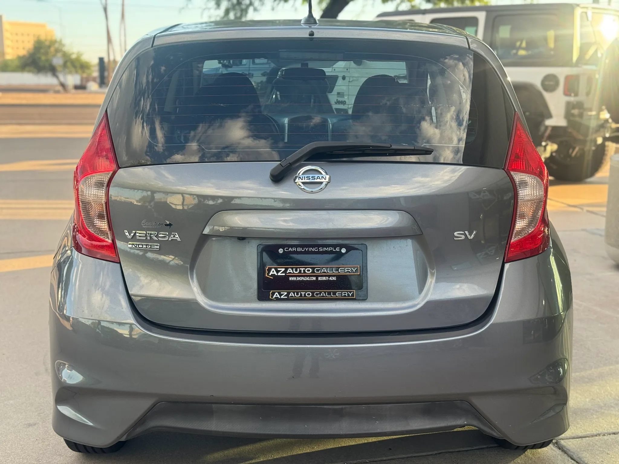 Used 2018 Nissan Versa Note SV FWD image 6